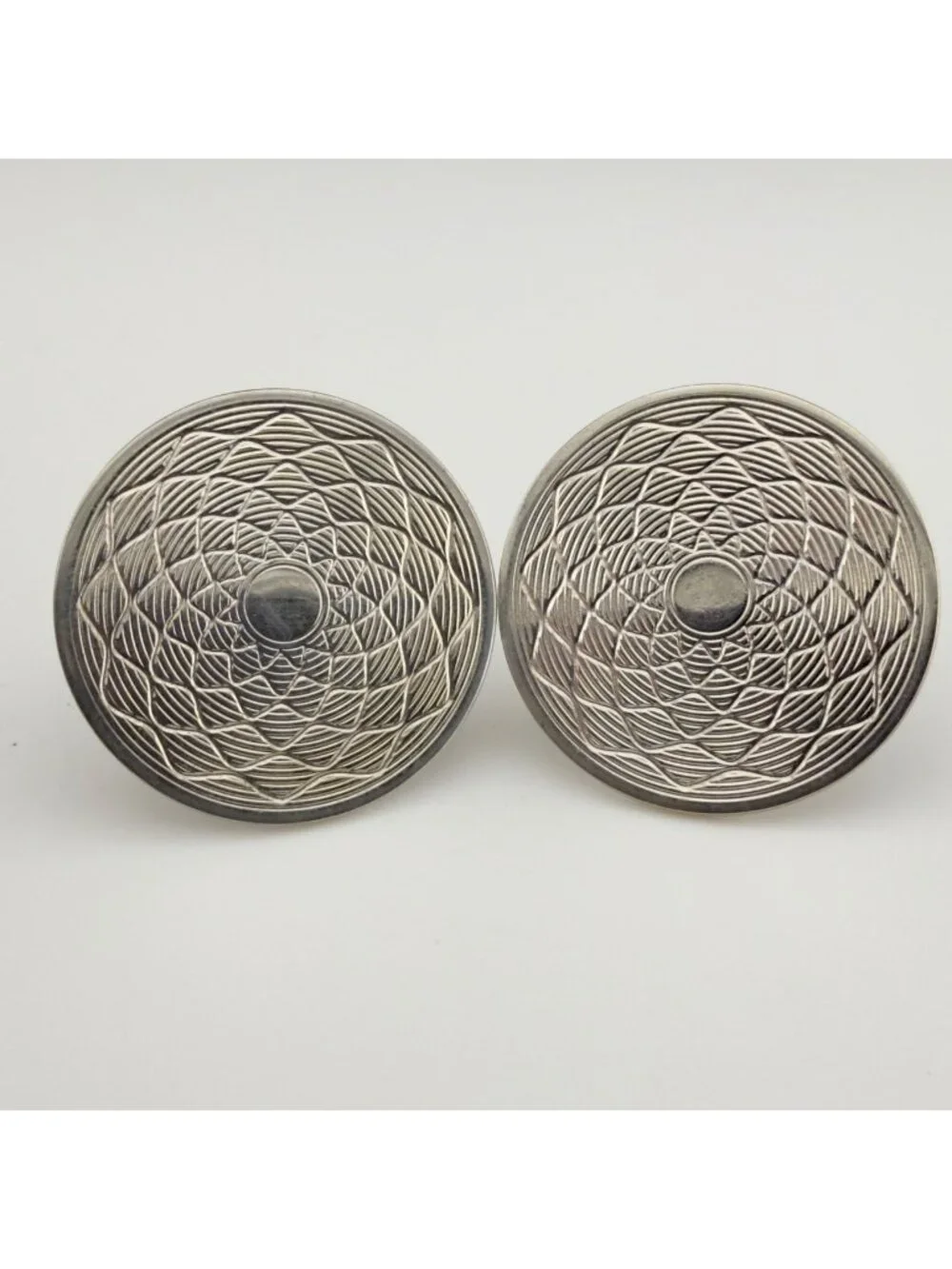 Vintage Round Silver Toned Cufflinks Geometric Pattern Design
